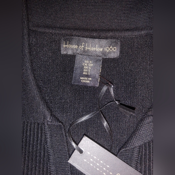 House of Harlow 1960 Deep V-neck Ribbed Collared Knit Top. S - Picture 8 of 8